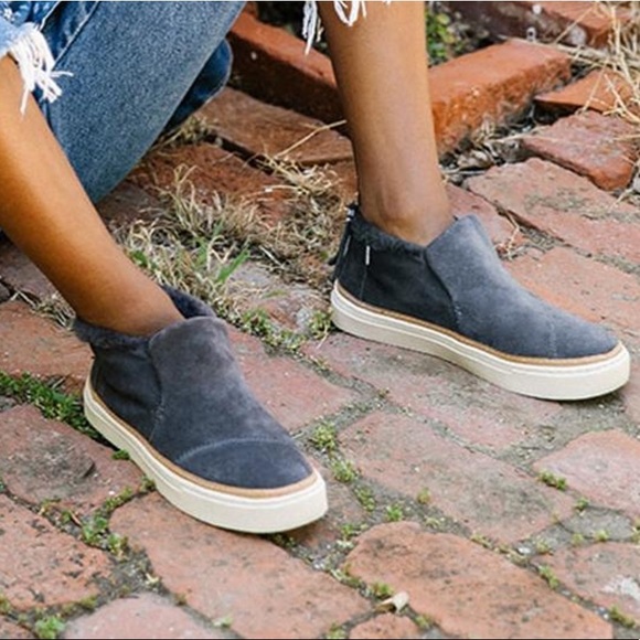 toms paxton slip ons